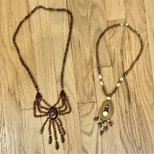 Wooden Low Neck Necklace Set, Womens Jewelry